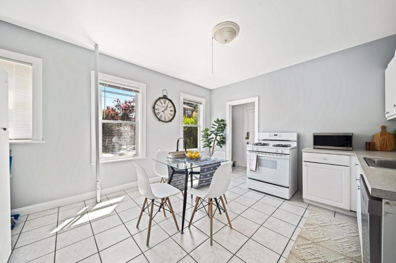 בוסטון Cozy Up In 5Br Apt Near Charming Oak Square מראה חיצוני תמונה