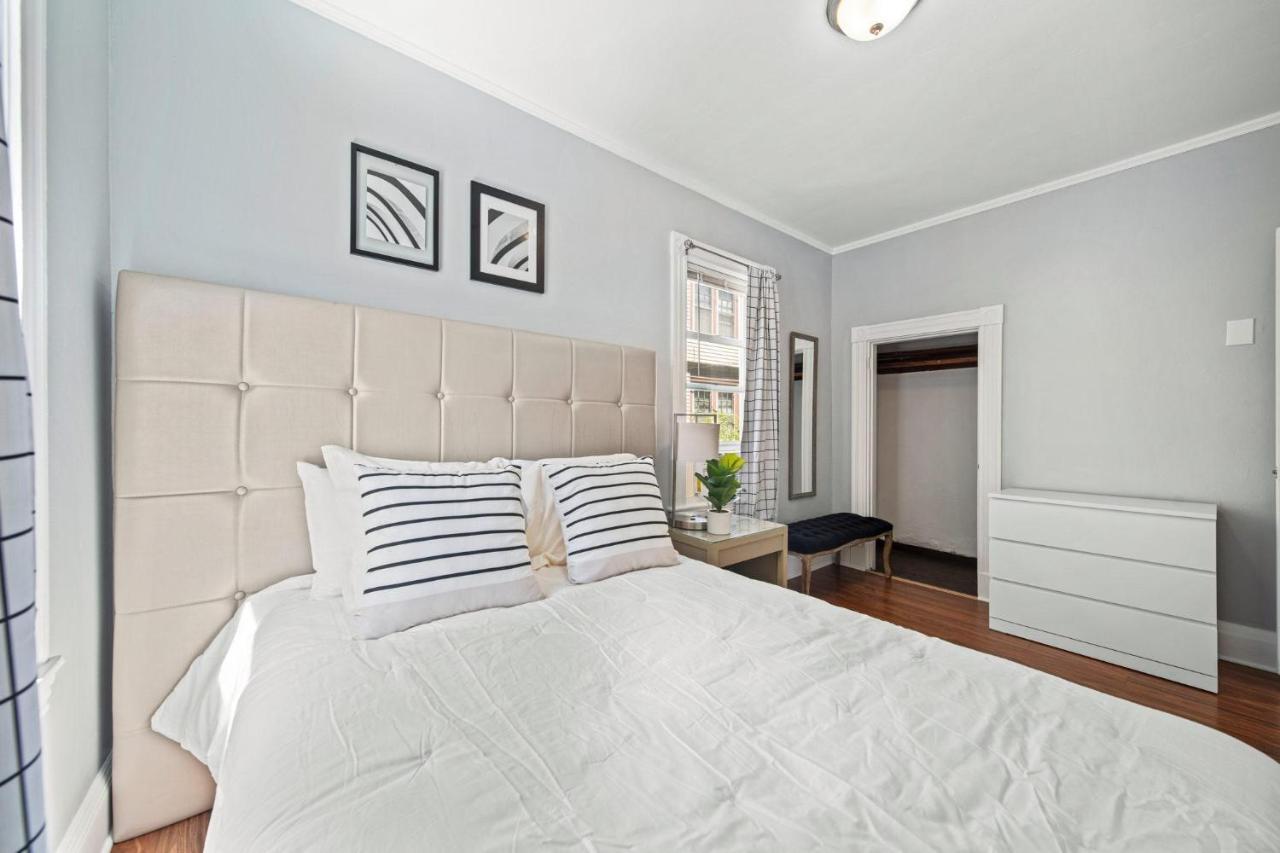 בוסטון Cozy Up In 5Br Apt Near Charming Oak Square מראה חיצוני תמונה