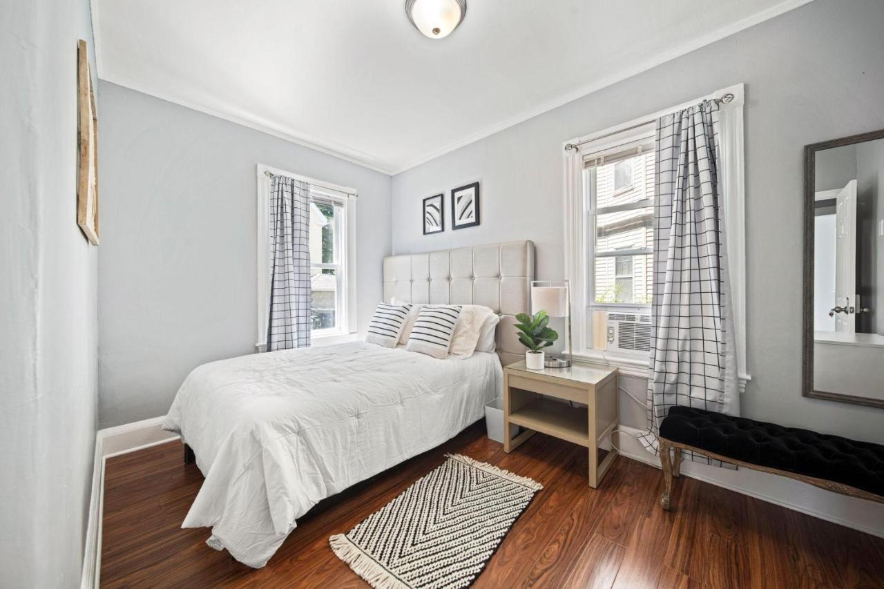 בוסטון Cozy Up In 5Br Apt Near Charming Oak Square מראה חיצוני תמונה